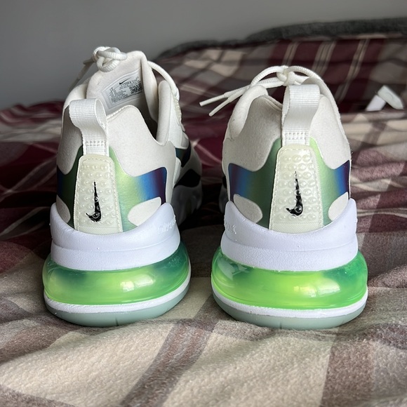 NIKE AIR 70 REACT MEN’s SHOES - Picture 2 of 3